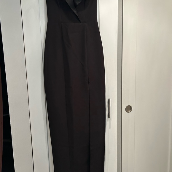 Formal strapless black gown - Picture 7 of 7